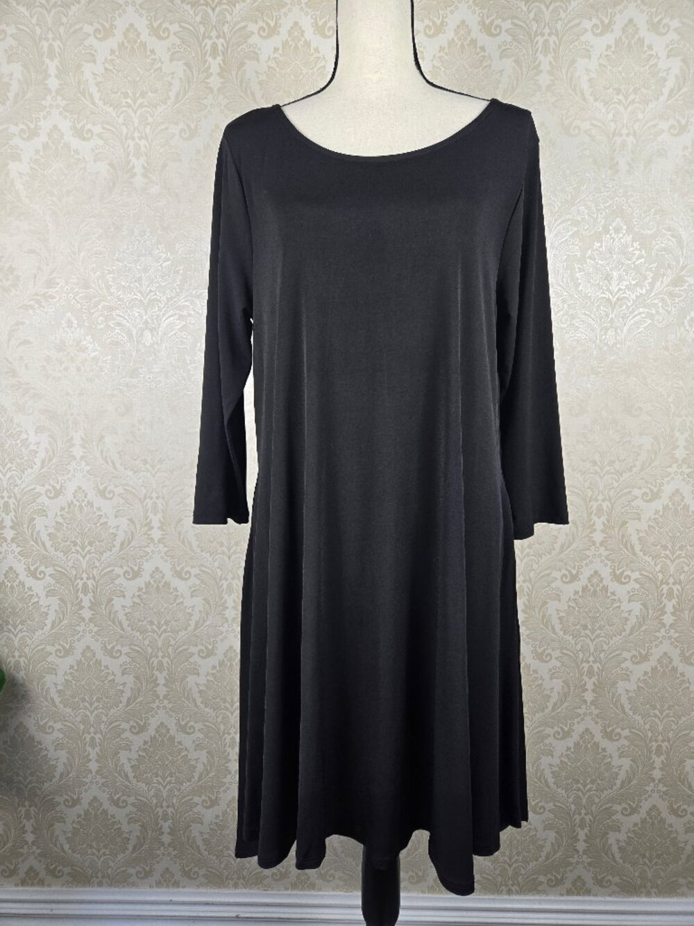 Nina Leonard Size XL Black A-Line Dress 3/4 Sleeves Pockets Minimalist NWT